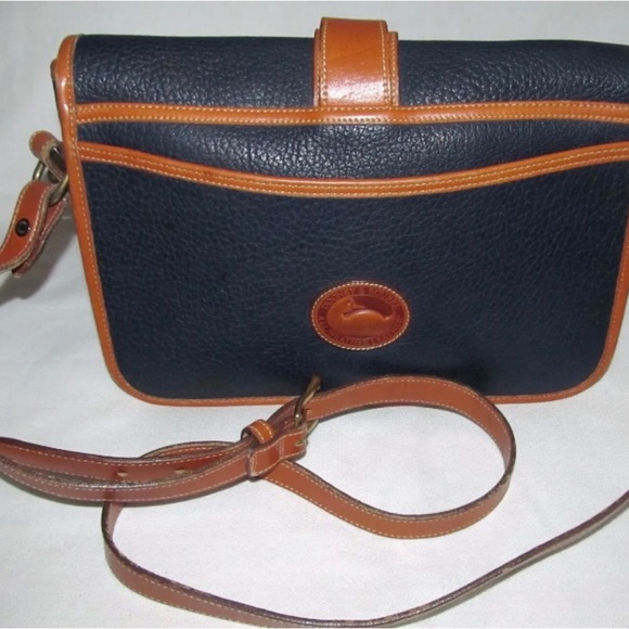 Excellent Condition: VASIC BOND MINI MINI in Taupe